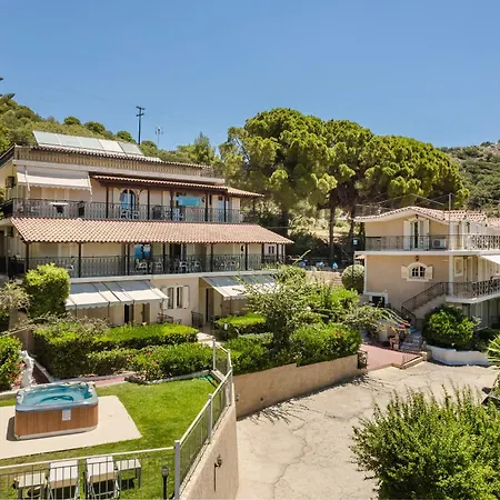 Irilena And Apartmán