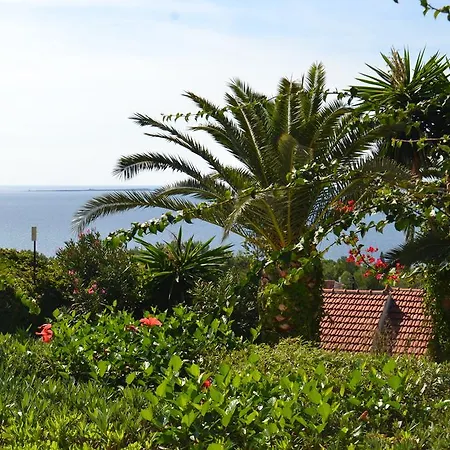 Irilena And Apartmán *