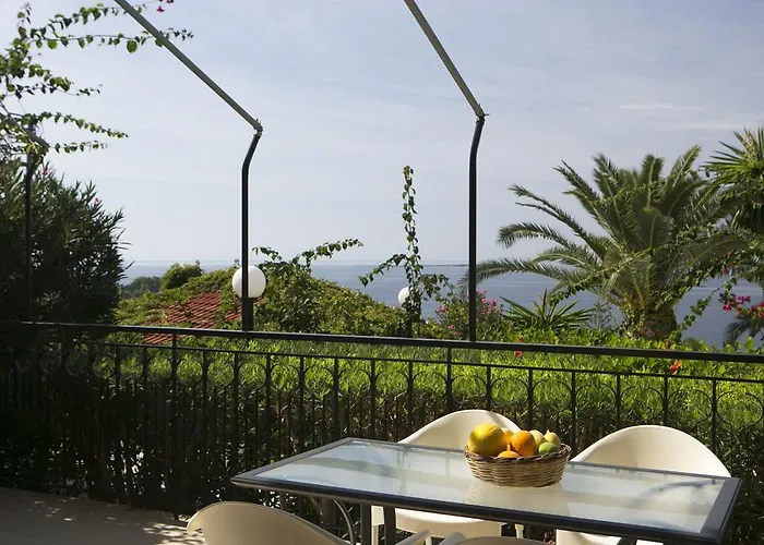 Apartman Irilena And *