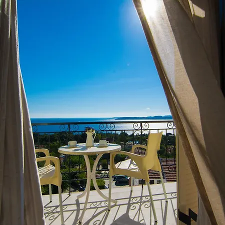 Apartament Irilena And